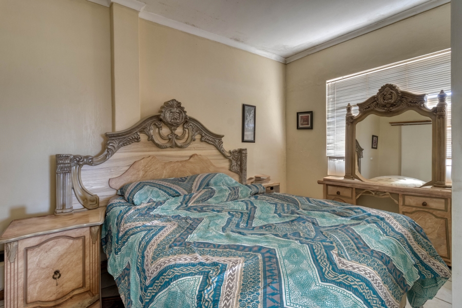 4 Bedroom Property for Sale in Mountainside Western Cape